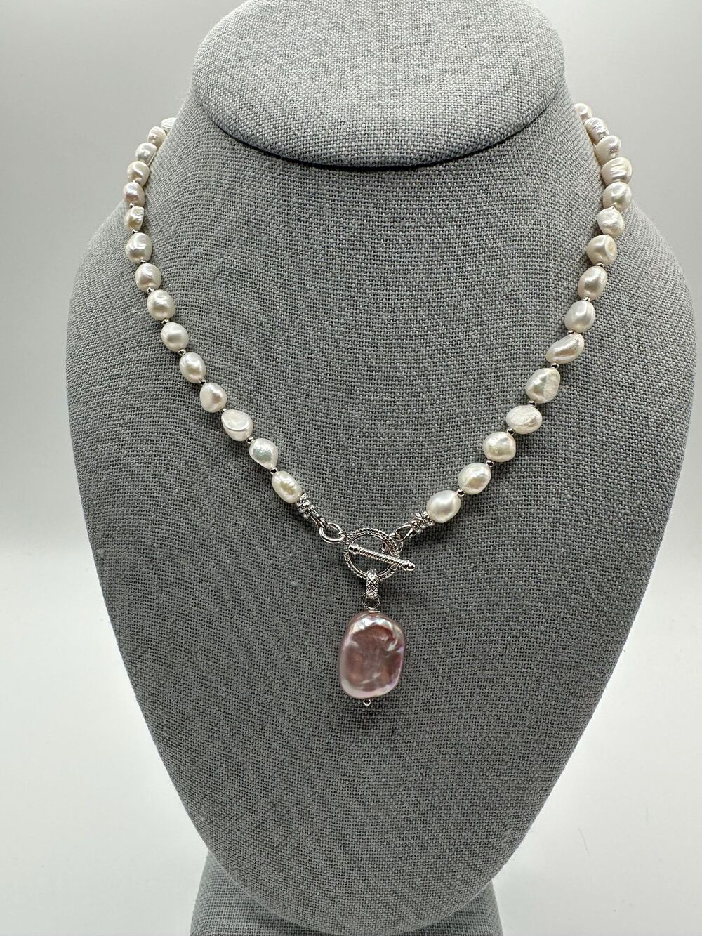 White Nugget Pearl Choker, Purple Baroque Pearl, Gold Toggle, 16 - Picture 7 of 8